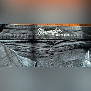 Women’s Wrangler Charcoal Bootcut Jeans 32X30-mid rise